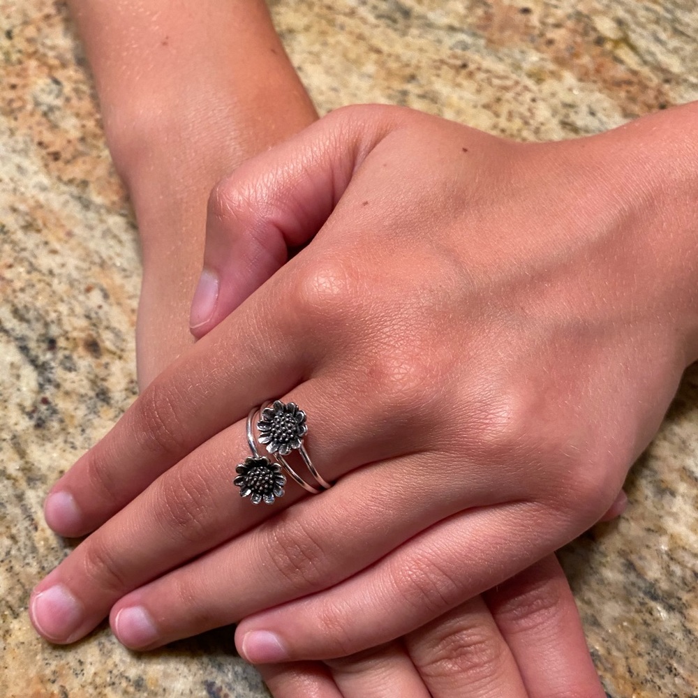 Clearance $22, Sterling Silver Adjustable Double Sunflower Ring - Picture 14 of 16